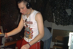 2001-03-03_partyfive_langenei_11