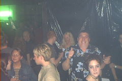 2001-10-27_nightfever_saalhausen_8