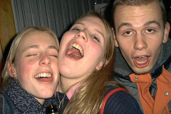 2001-12-08_geb_tina_39