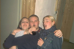 2001-12-08_geb_tina_47