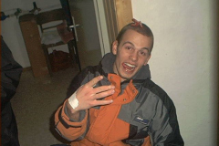 2001-12-08_geb_tina_51