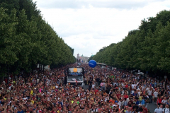 2003-07-12_loveparade_berlin_11